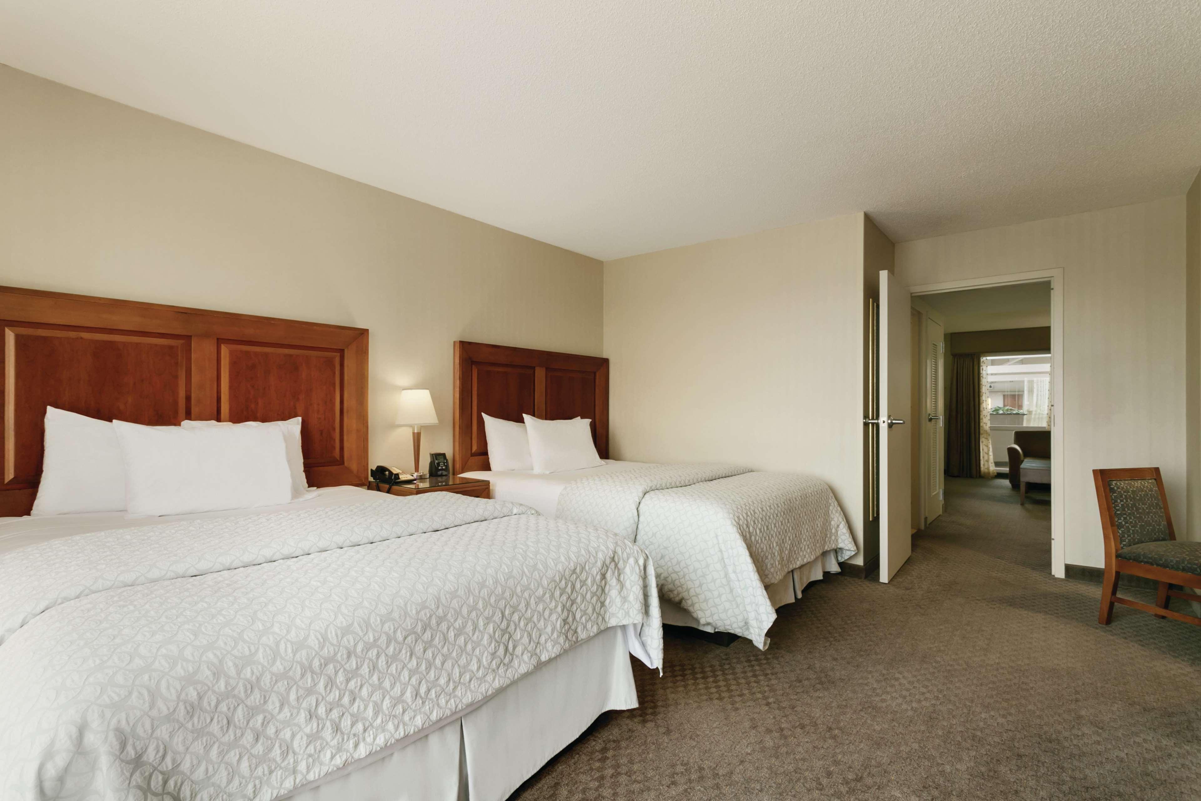 เอมบาสซีสวีท โฮเต็ล ดัลเลส นอร์ท เลาดอน Hotel Dulles ภายนอก รูปภาพ
