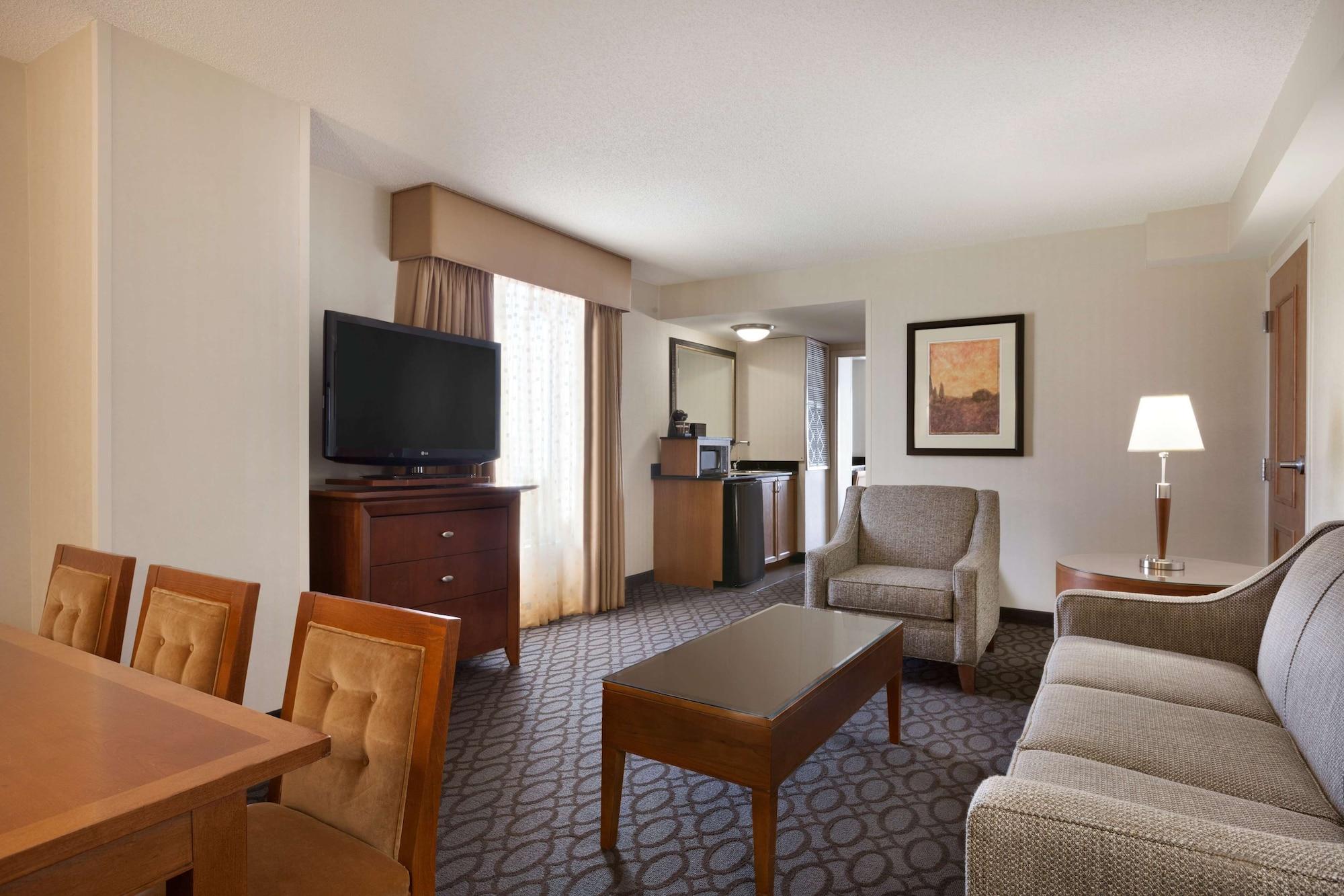 เอมบาสซีสวีท โฮเต็ล ดัลเลส นอร์ท เลาดอน Hotel Dulles ภายนอก รูปภาพ