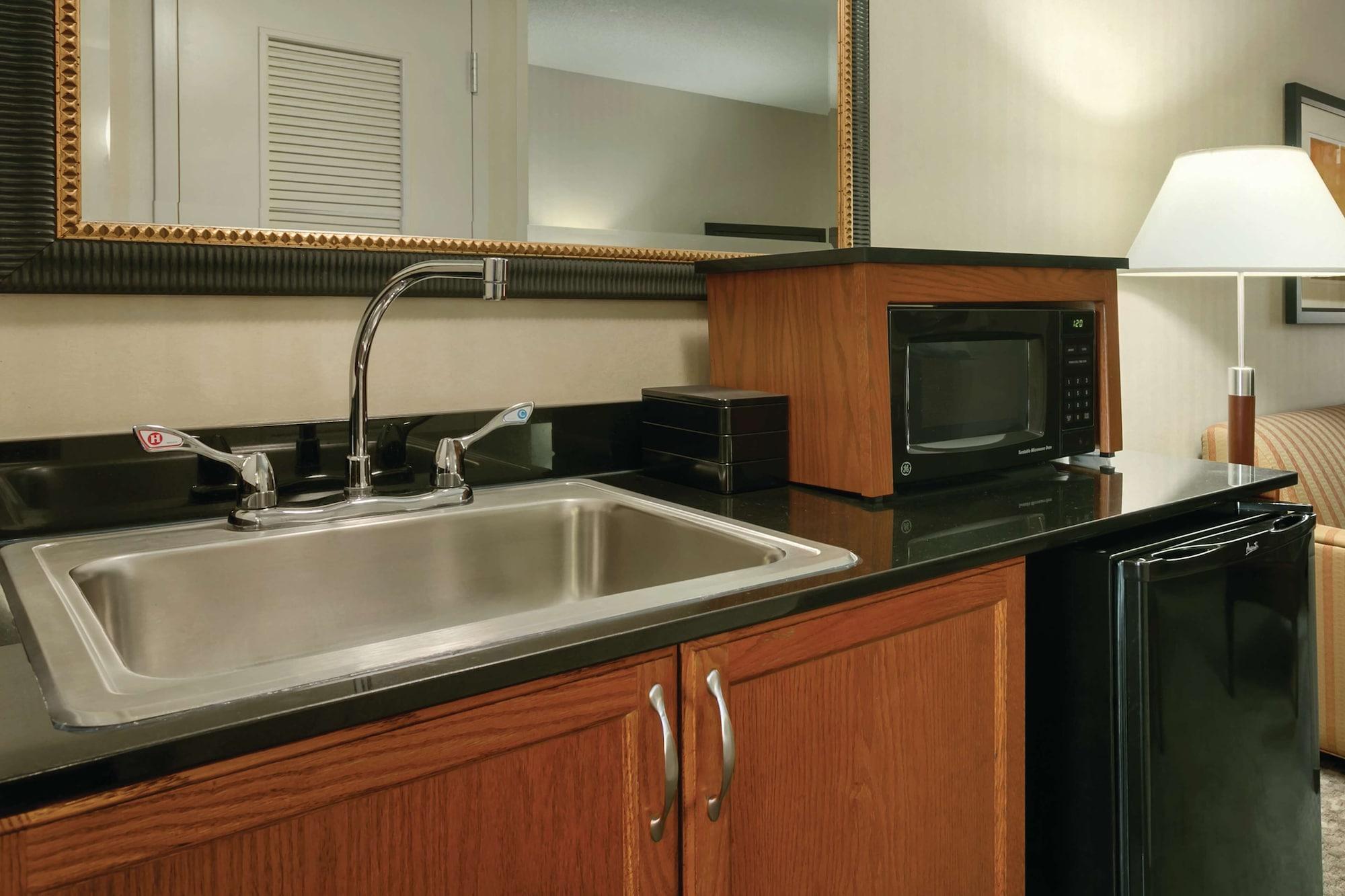 เอมบาสซีสวีท โฮเต็ล ดัลเลส นอร์ท เลาดอน Hotel Dulles ภายนอก รูปภาพ